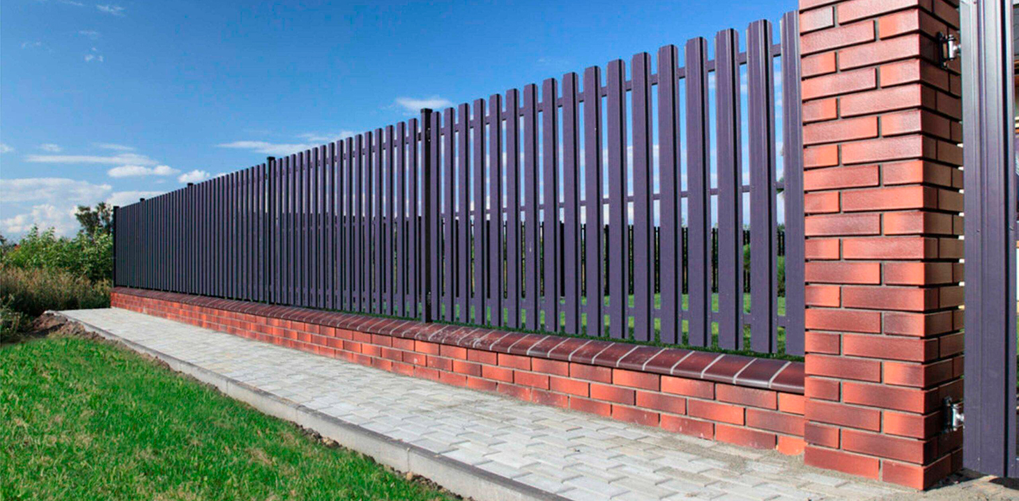 Изготовление и установка заборов в Санкт-Петербурге